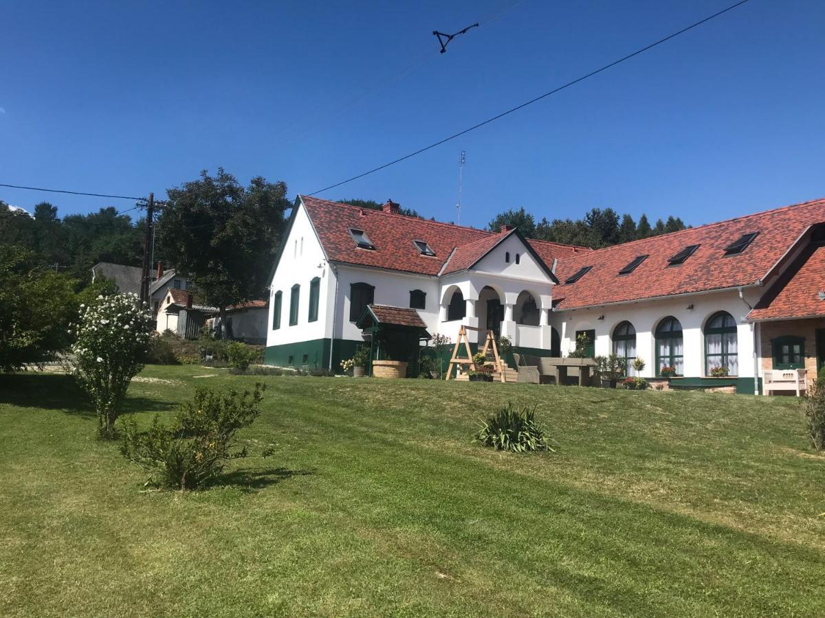 Feny-Szer Vendeghaz Orseg Hotell Szentgotthárd Eksteriør bilde